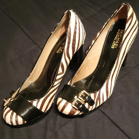 Michael Kors Zebra Print Pumps - Picture 7 of 9